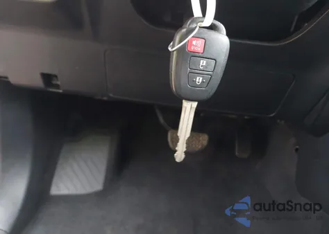 2018 Toyota Tacoma Sr из США, поврежденный, VIN 5TFAX5GN3JX114646